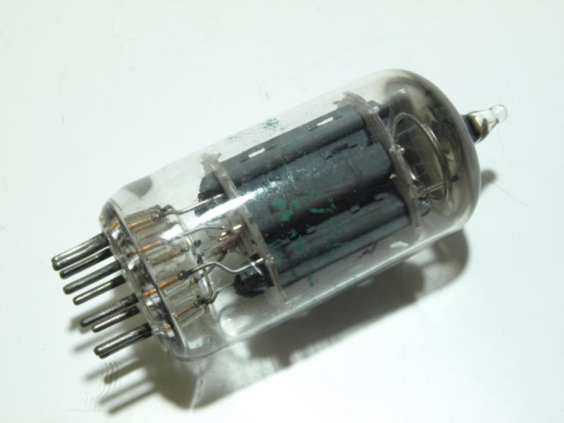 カメラのいわもと：真空管 12AX7、ECC83、同等管、類似管商品