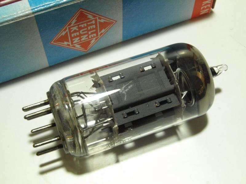 カメラのいわもと：真空管 12AU7、ECC82、同等管、類似管商品在庫一覧